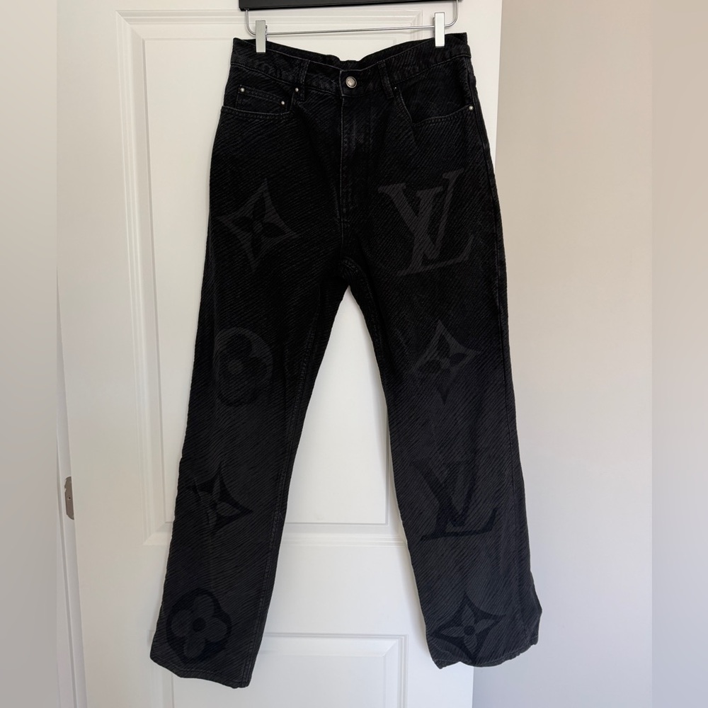 2025 Authentic Louis Vuitton Men's Black Jeans with Monogram Jeans